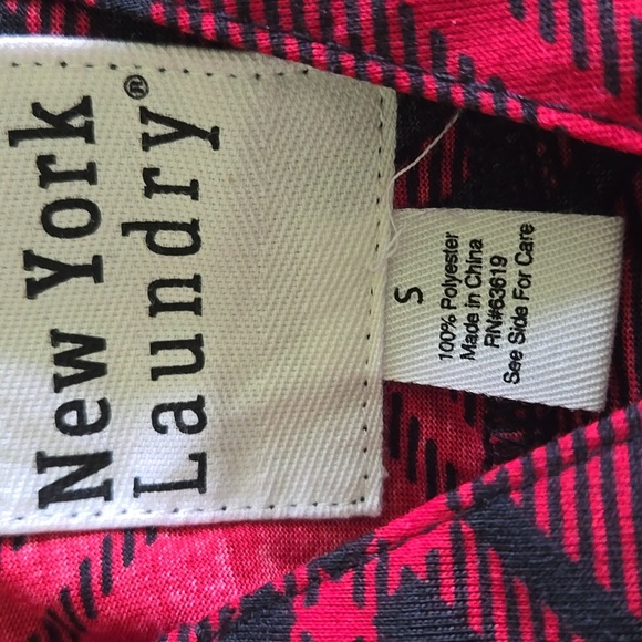 Red and Black Plaid Hooded Shirt - Picture 8 of 8